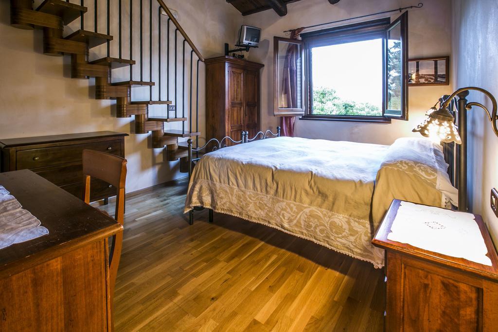 皮内托Agriturismo Col Morino住宿加早餐旅馆 外观 照片